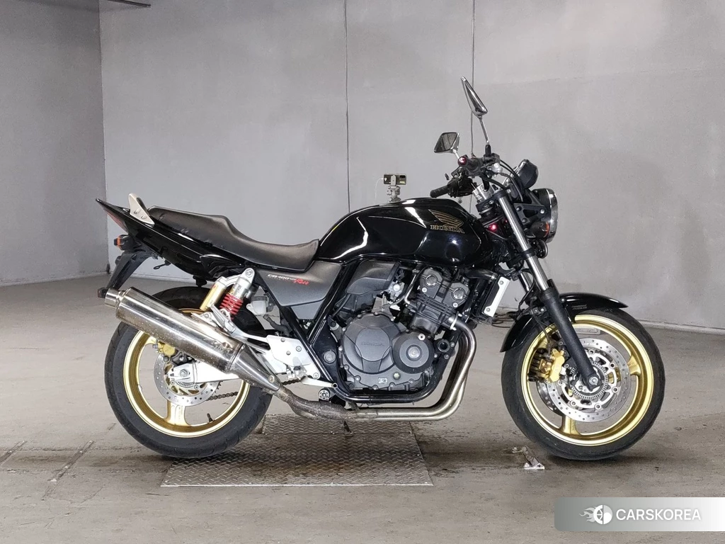 Проданный Honda CB400SF 2013 из Японии, фото 2