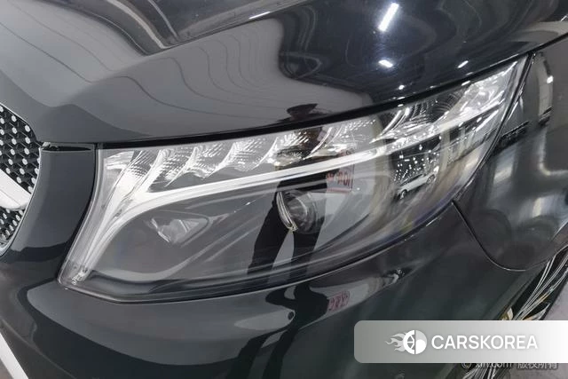 Mercedes-Benz V-class 2023 Черный из Китая