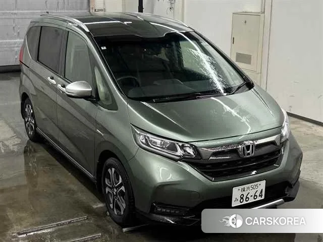 Honda Freed+ 2022 из Японии