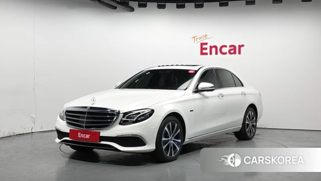Mercedes-Benz E-Class W213 2020 Белый из Кореи