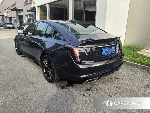 Cadillac CT5 2026 Фиолетовый из Китая