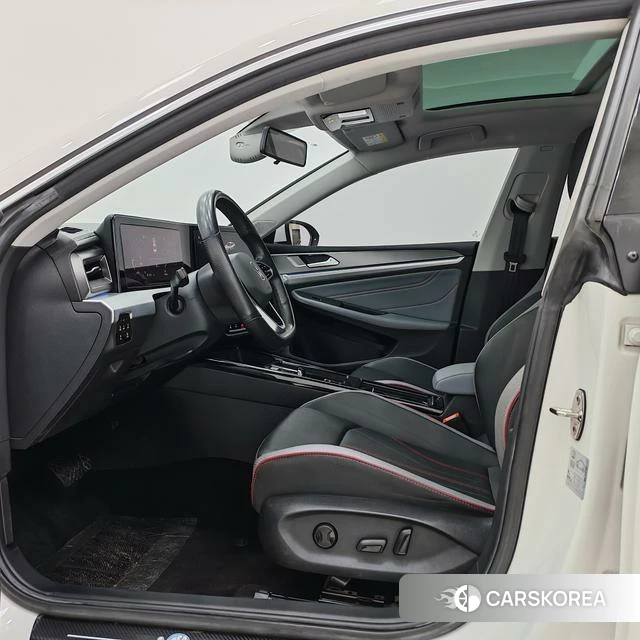 Volkswagen Lingdu 2022 Белый из Китая