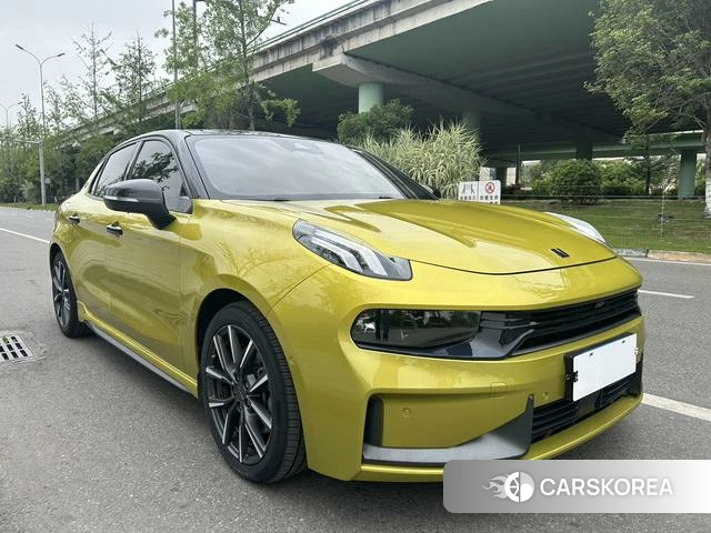 Lynk 03 2020 Желтый из Китая