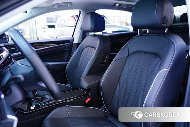 Volkswagen Passat 2024 Черный из Китая