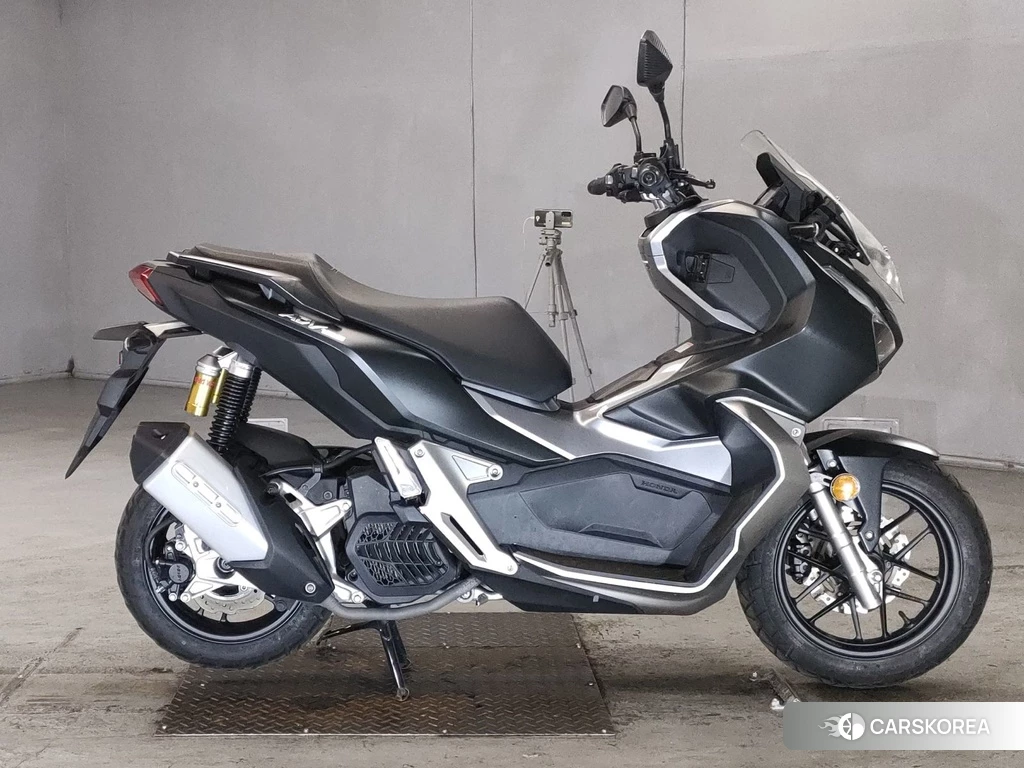 Проданный Honda ADV150 id 4177010 из Японии, фото 2