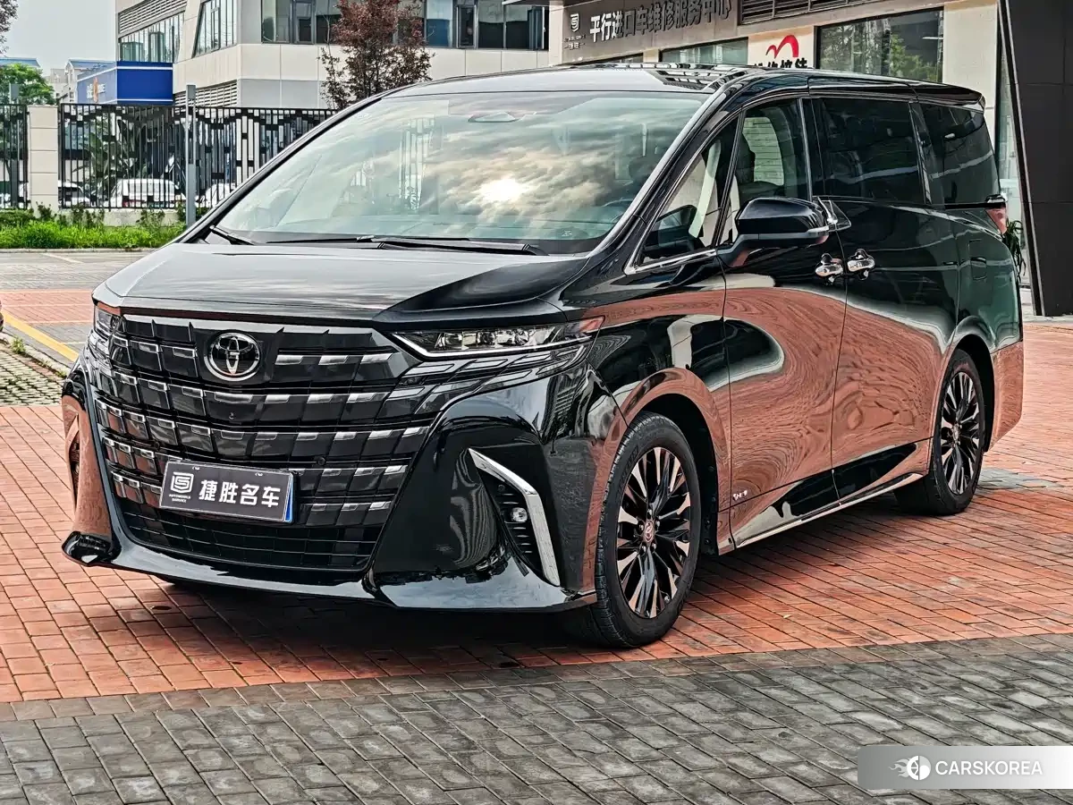 Toyota Alphard 2024 Черный из Китая