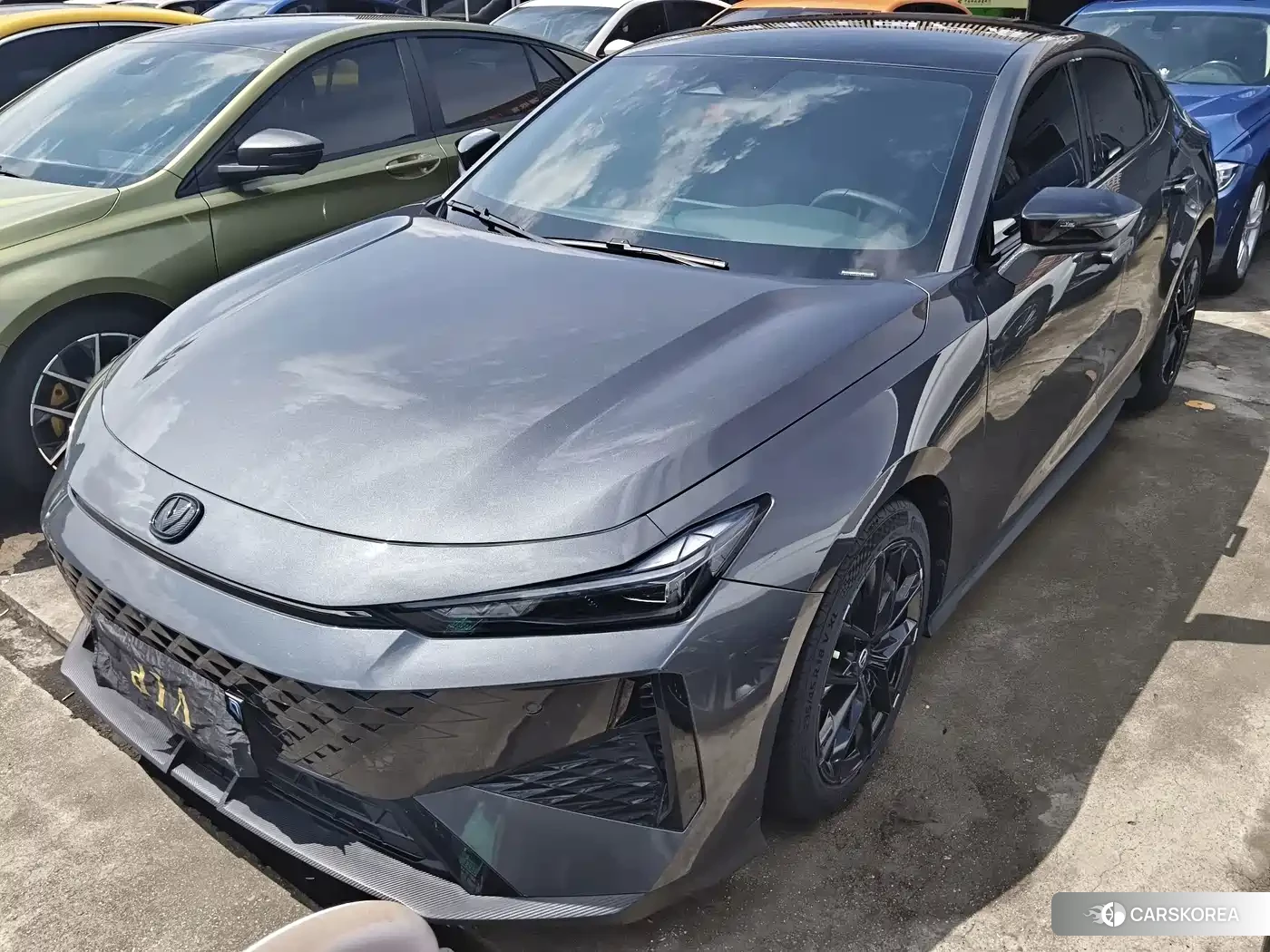 Chang'an UNI-V 2024 Silver/gray из Китая