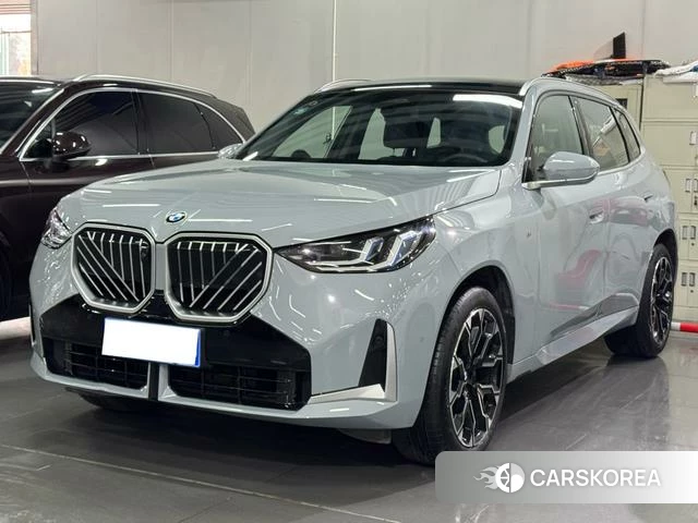 BMW X3 2025 Серебристо-серый из Китая