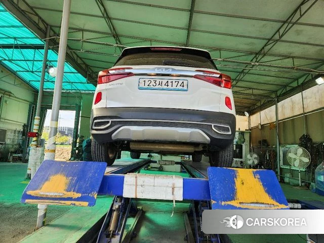 Kia Seltos 2022 Белый из Кореи