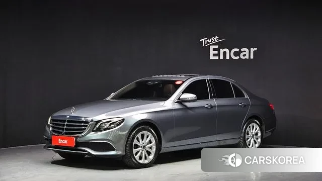 Mercedes-Benz E-Class W213 2018 Серый из Кореи