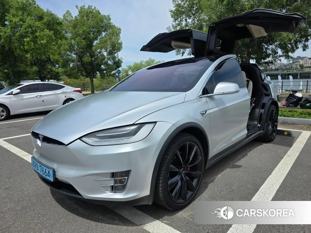 Tesla Model X 2020 Черный из Кореи