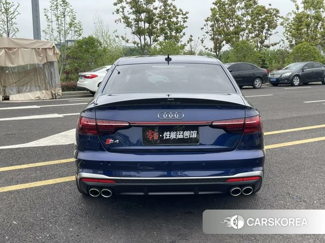 Audi S4 2022 Синий из Китая