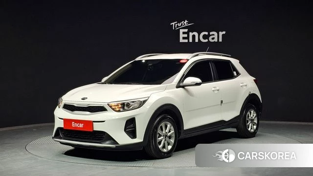 Kia Stonic 2018 Белый из Кореи