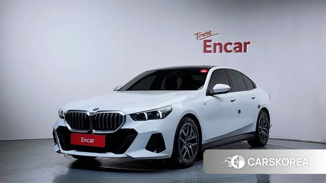 BMW 5 Series (G60) 2024 Белый из Кореи