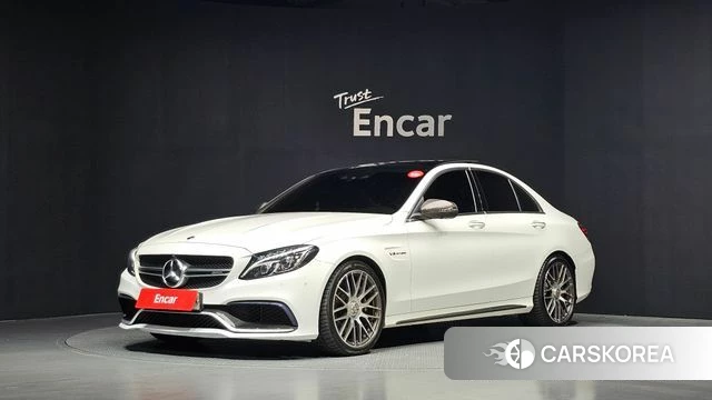Mercedes-Benz C-Class W205 2018 Белый из Кореи