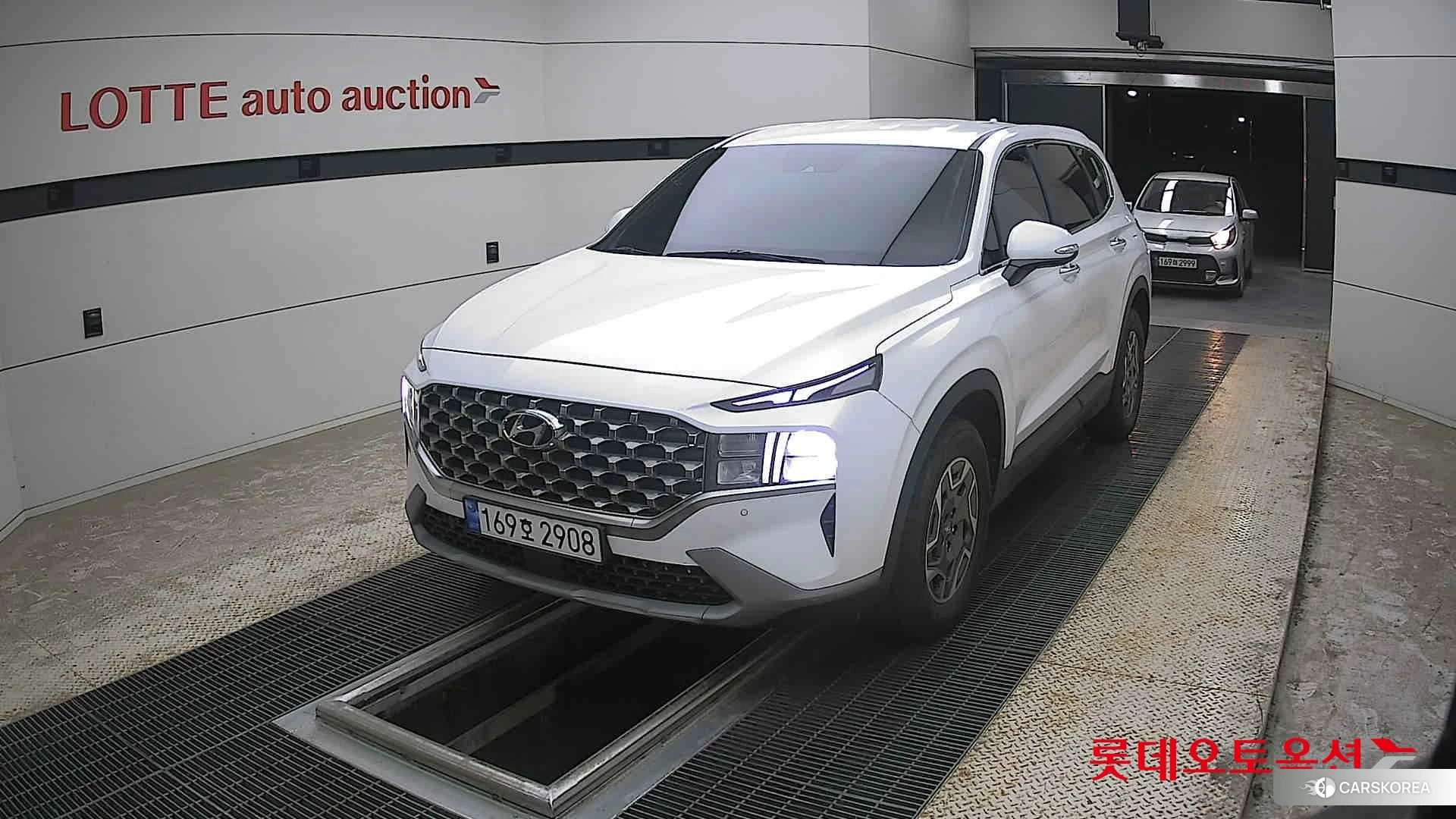 Hyundai Santa Fe Hybrid 2022 Creamy White Pearl (optional) из Кореи