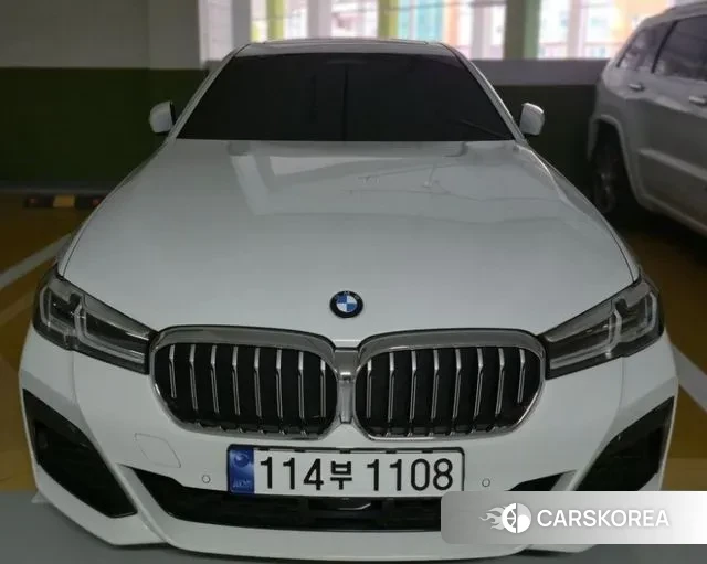 BMW 5 Series (G30) 2022 Белый из Кореи