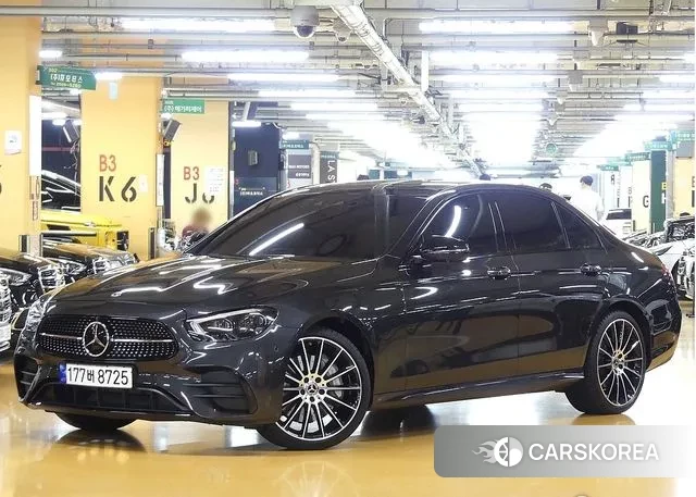 Mercedes-Benz E-Class W213 2023 Серый из Кореи