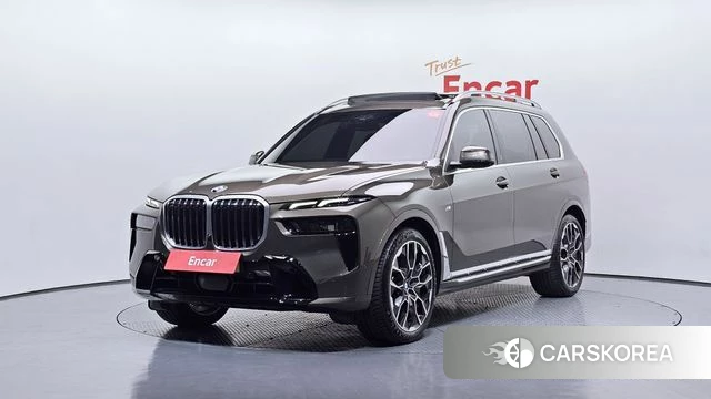 BMW X7 (G07) 2025 Коричневый из Кореи