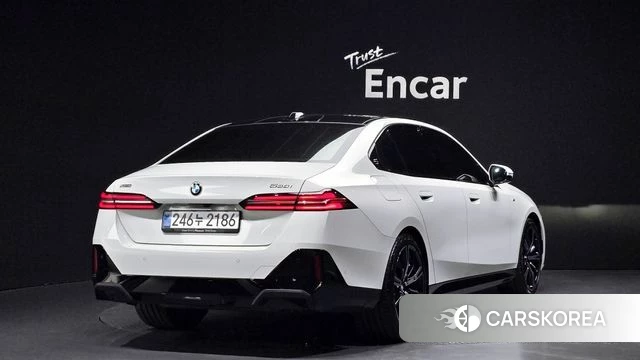 BMW 5 Series (G60) 2025 Белый из Кореи