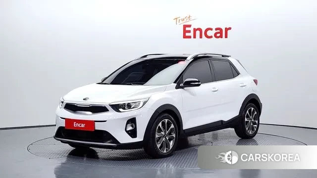 Kia Stonic 2019 Белый из Кореи