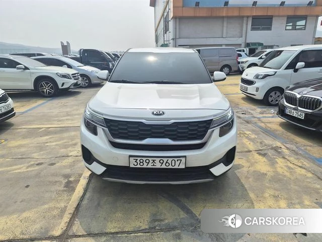 Kia Seltos 2021 Белый из Кореи