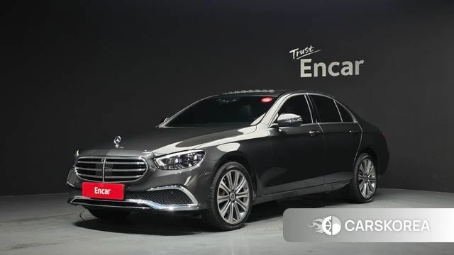 Mercedes-Benz E-Class W213 2022 Серый из Кореи