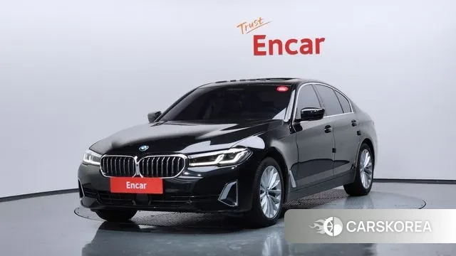 BMW 5 Series (G30) 2021 Черный из Кореи