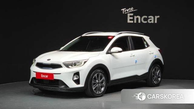 Kia Stonic 2020 Белый из Кореи