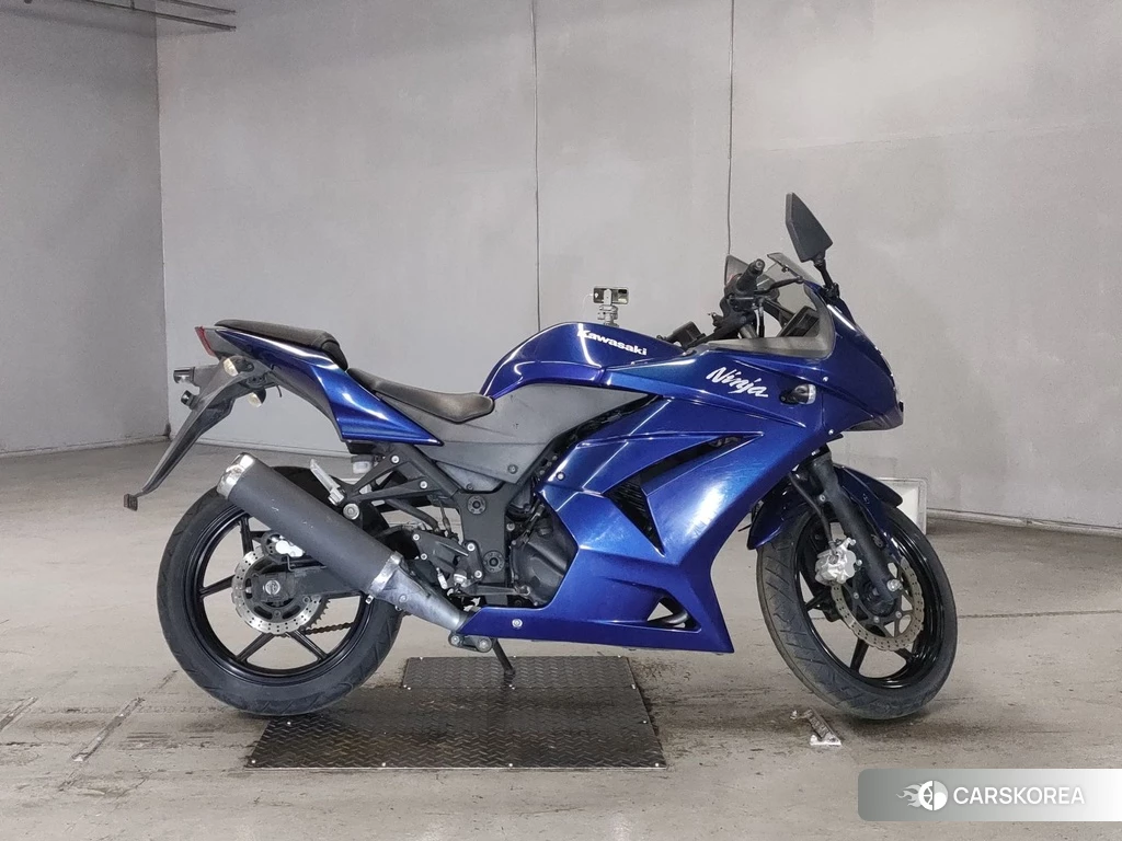Проданный Kawasaki NINJA 250R id 4174482 из Японии, фото 2