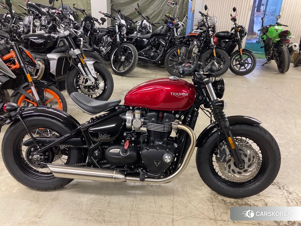 Проданный Triumph BONNEVILLE BOBBER 2023 из Японии