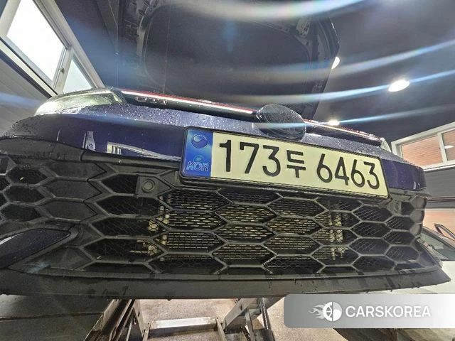 Volkswagen Golf 8th Generation 2023 Синий из Кореи