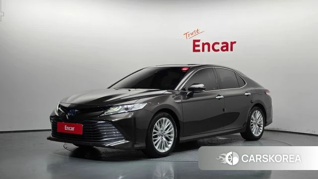 Toyota Camry (XV70) 2018 Коричневый из Кореи