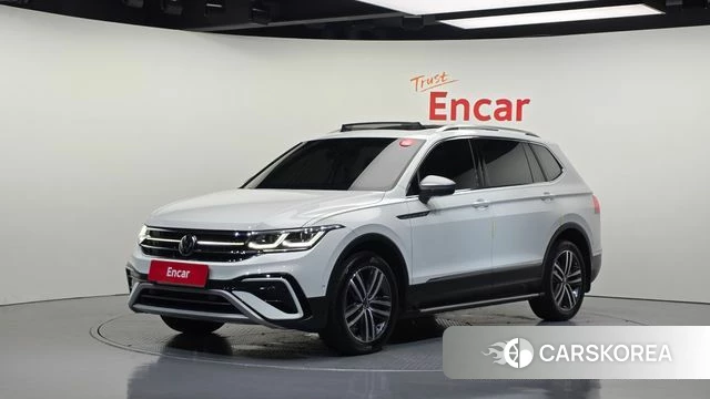 Volkswagen Tiguan Allspace 2022 Белый из Кореи