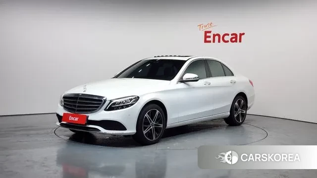 Mercedes-Benz C-Class W205 2019 Белый из Кореи