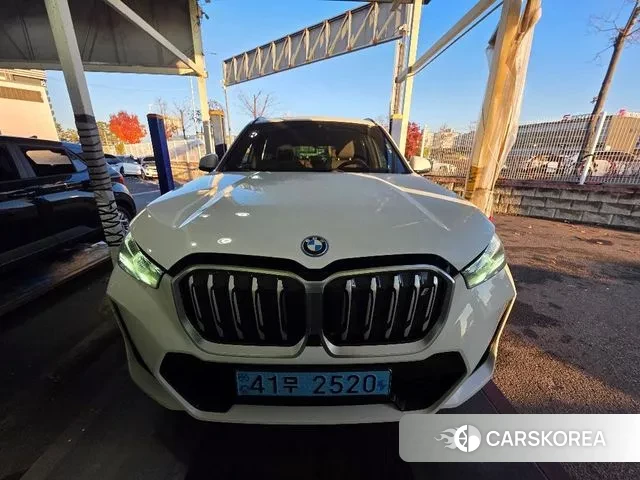 BMW iX1 (U11) 2023 Белый из Кореи