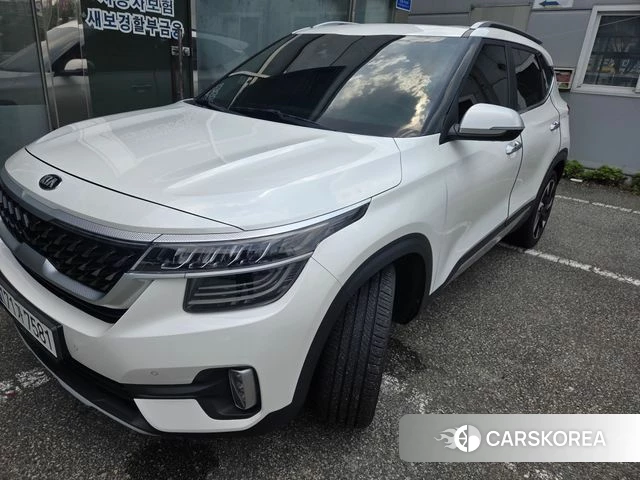 Kia Seltos 2021 Белый из Кореи