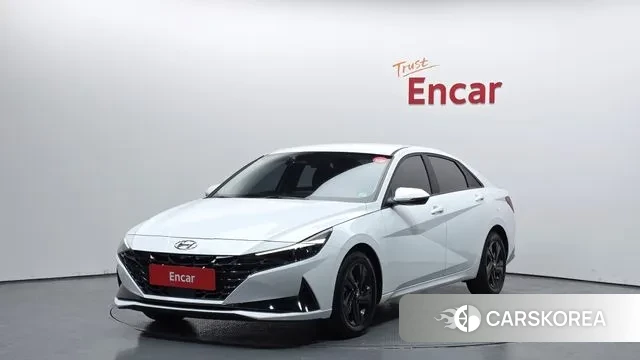 Hyundai Avante Hybrid (CN7) 2022 Белый из Кореи