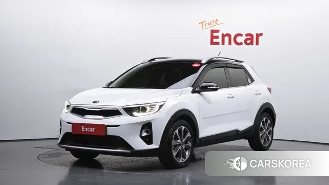 Kia Stonic 2018 Белый из Кореи