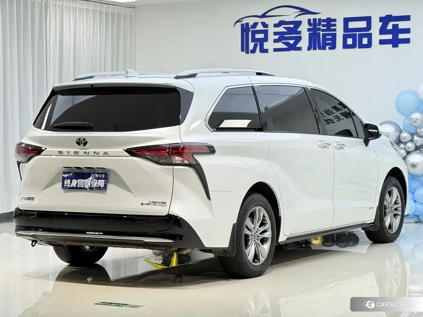 Toyota Sienna 2025 Белый из Китая