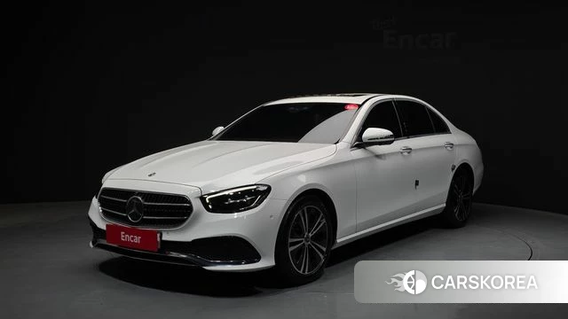 Mercedes-Benz E-Class W213 2022 Белый из Кореи