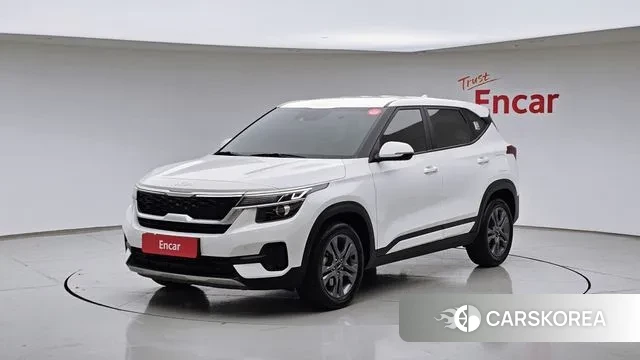 Kia Seltos 2022 Белый из Кореи