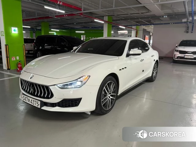 Maserati Ghibli 2019 Белый из Кореи