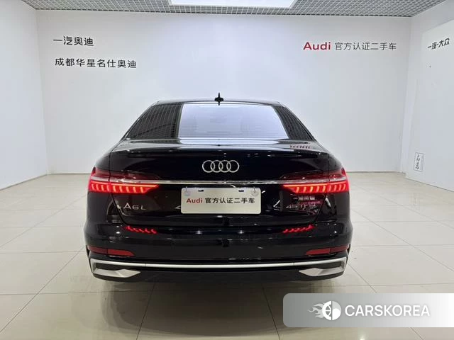 Audi A6L 2023 Черный из Китая