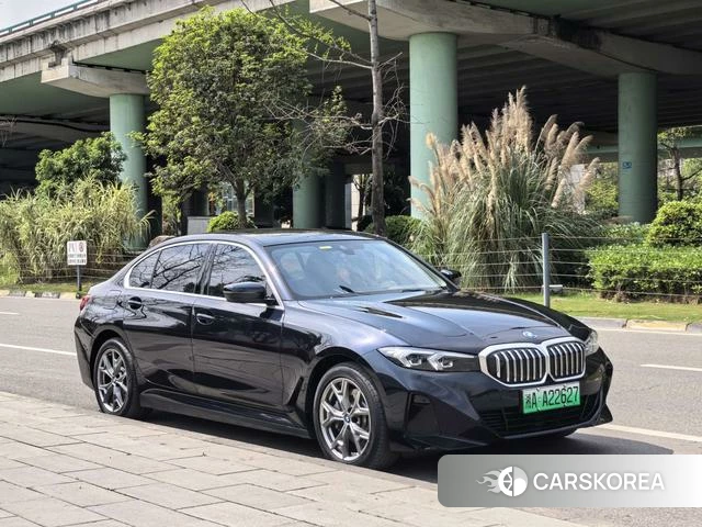 BMW i3 2024 Черный из Китая