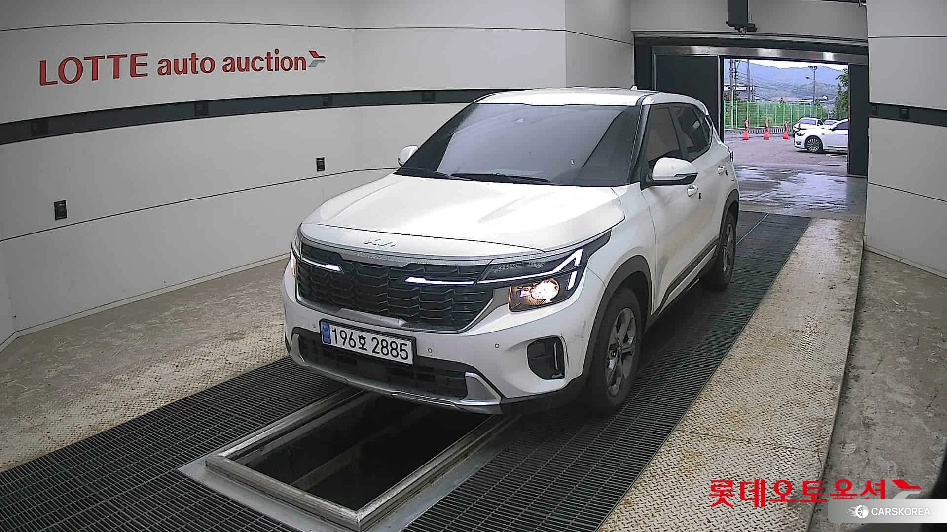 Kia Seltos 2024 Белый из Кореи