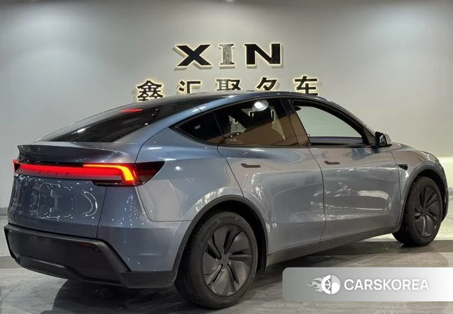 Tesla Model Y 2026 Синий из Китая