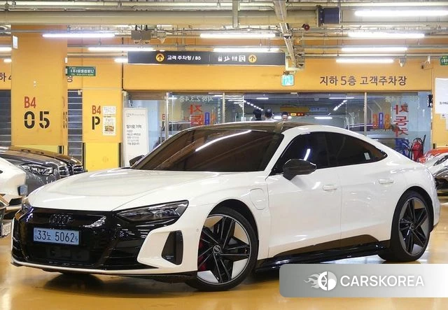 Audi RS e-Tron GT 2022 Белый из Кореи