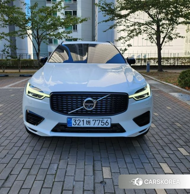 Volvo XC60 second Generation 2021 Белый из Кореи