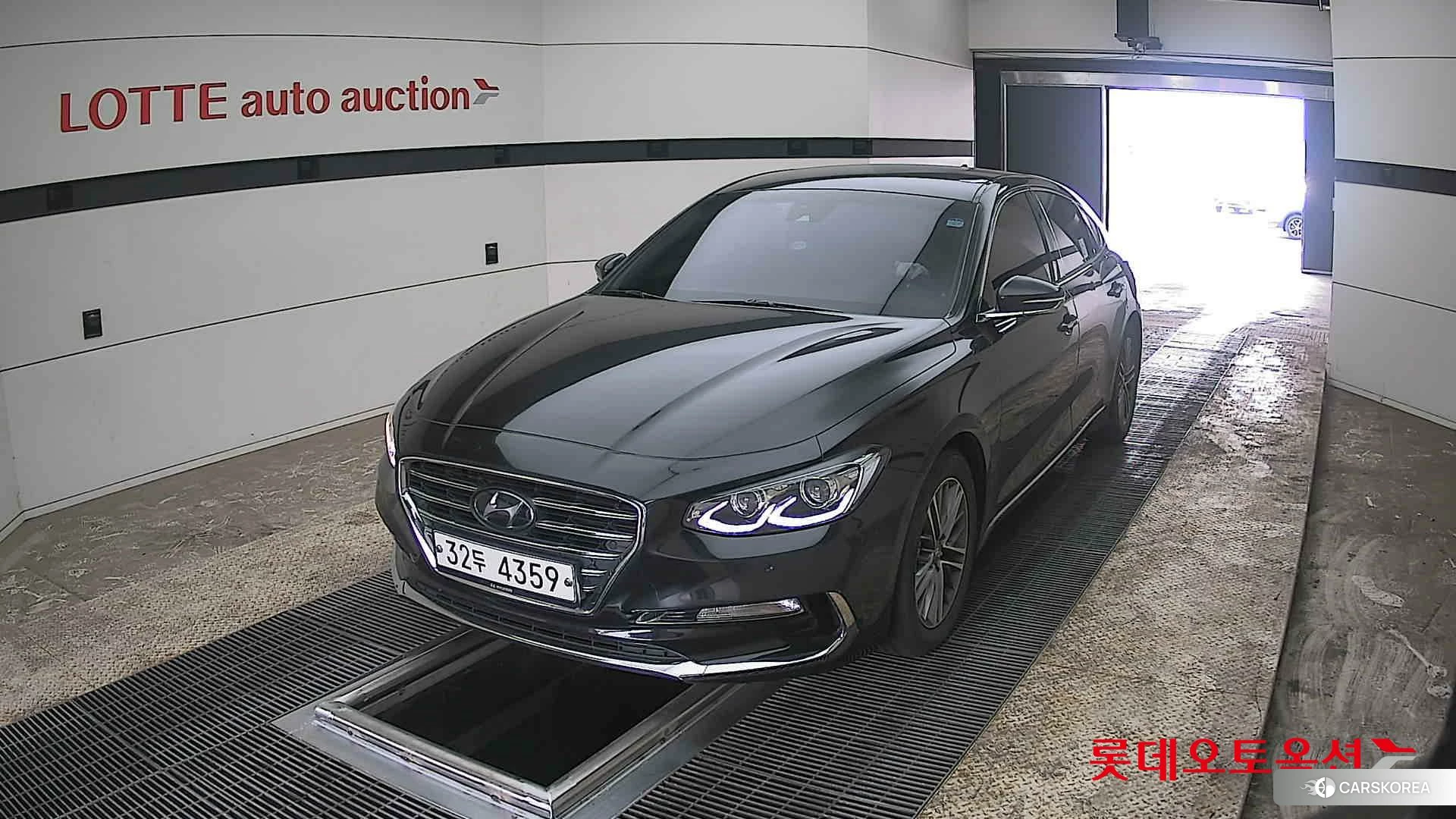 Hyundai Grandeur 2018 Черный из Кореи